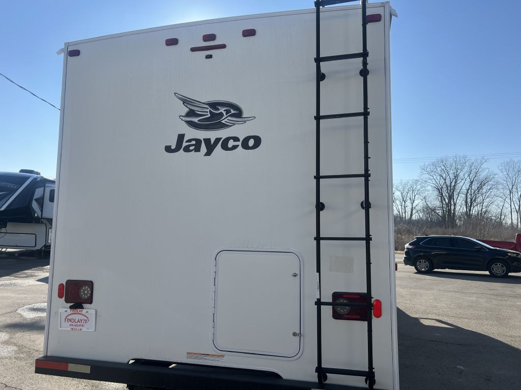 2022 Ford Econoline Image 4