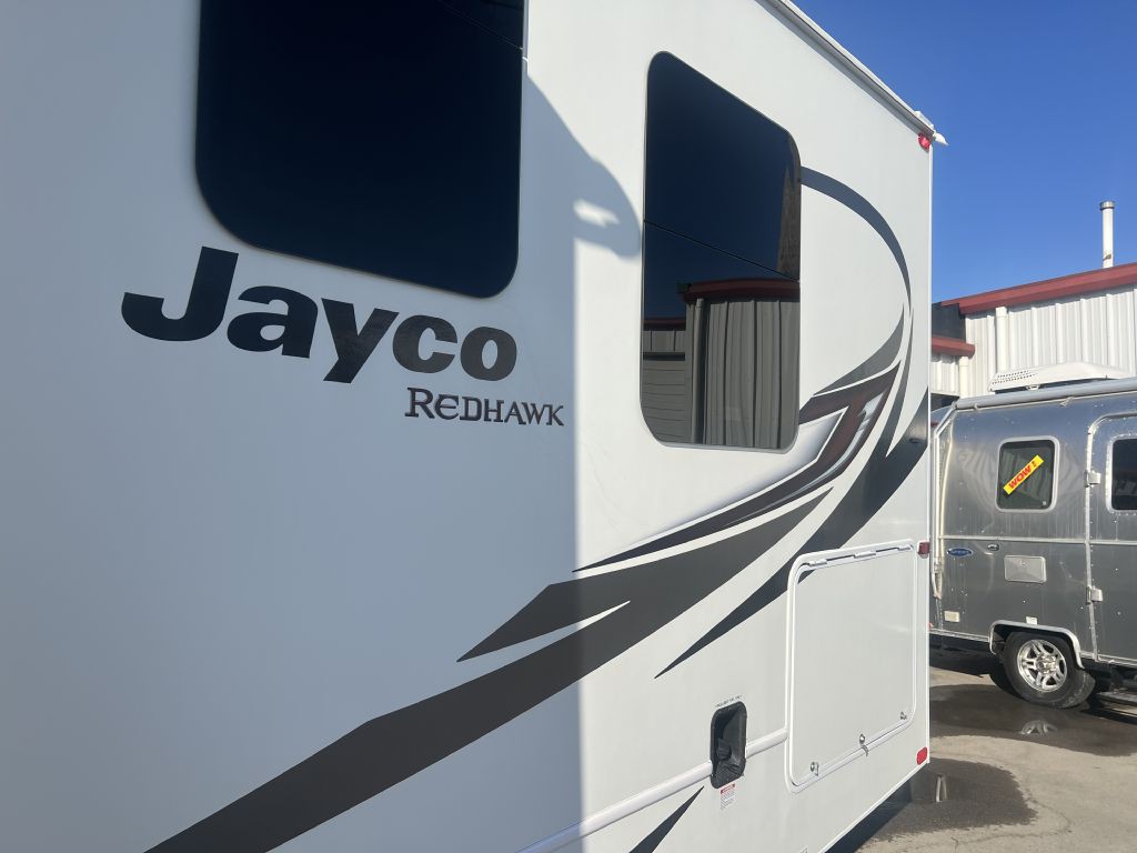 2022 Ford Econoline Image 10