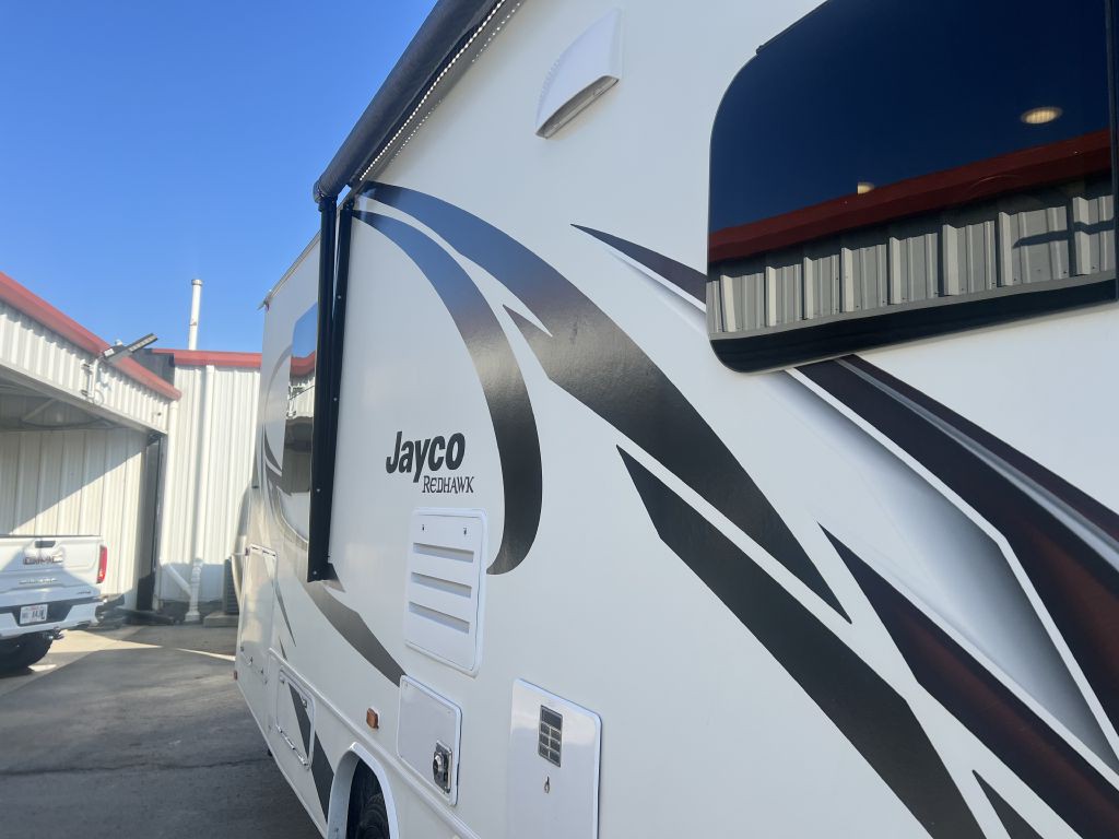 2022 Ford Econoline Image 14