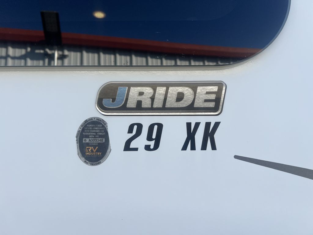 2022 Ford Econoline Image 15