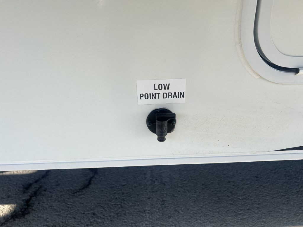 2022 Ford Econoline Image 24