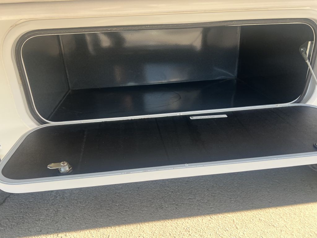 2022 Ford Econoline Image 25