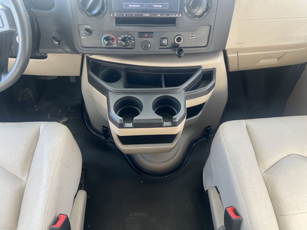 2022 Ford Econoline Image 37