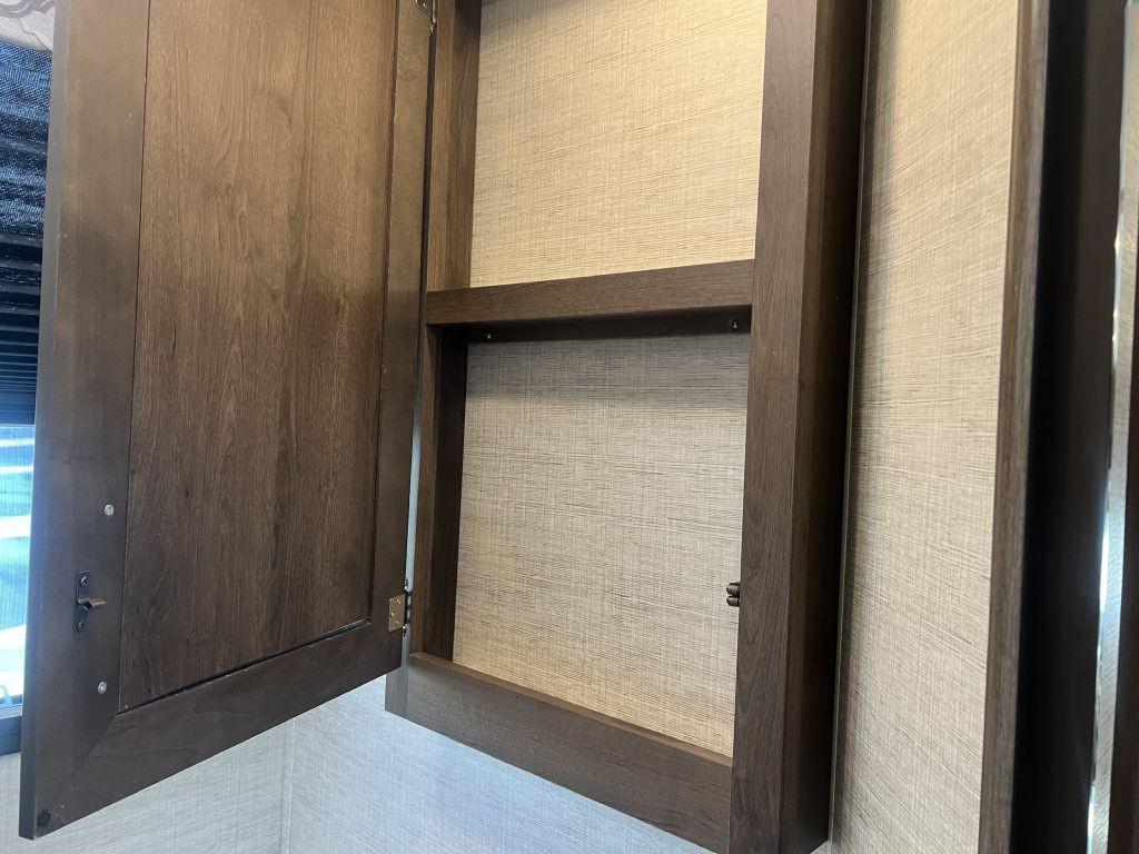 2022 Ford Econoline Image 50