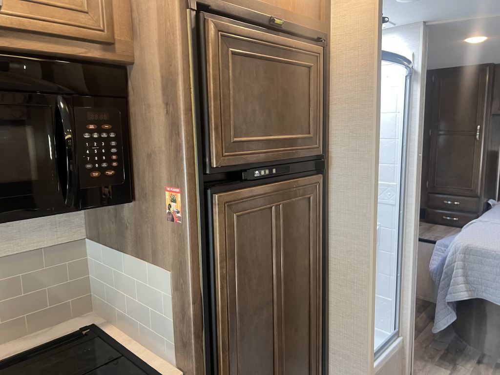 2022 Ford Econoline Image 58