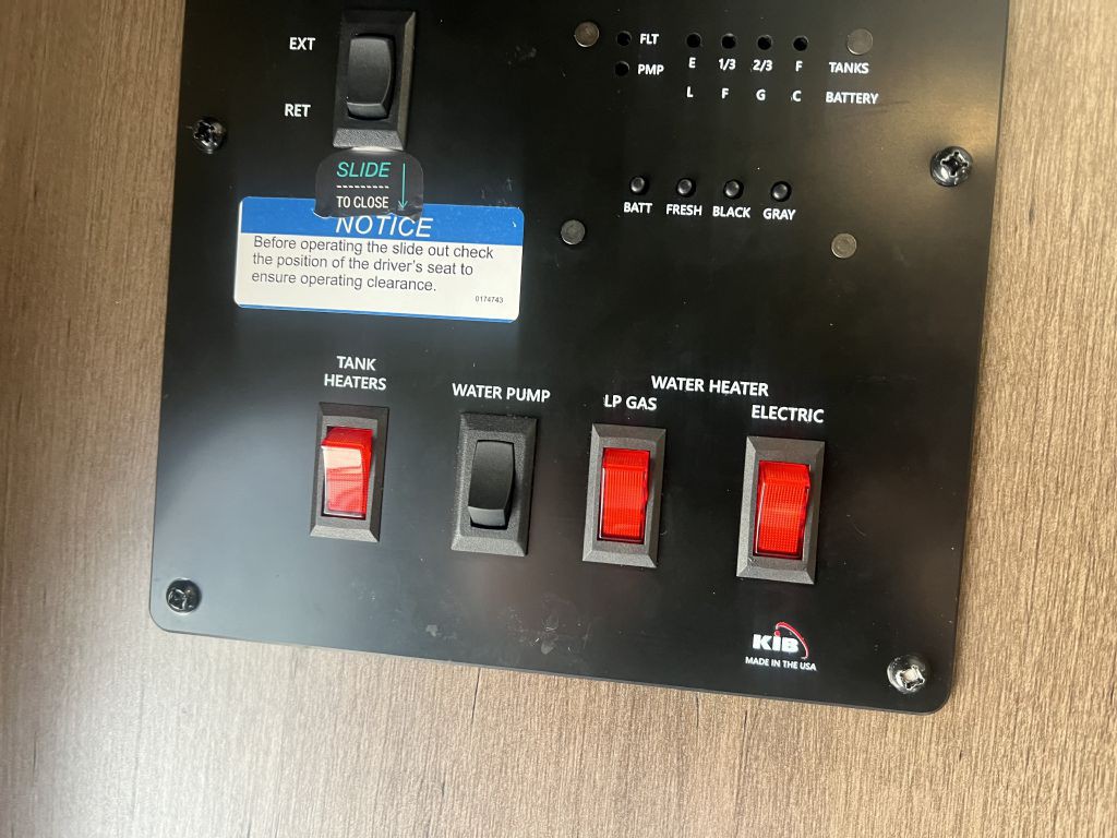 2022 Ford Econoline Image 74