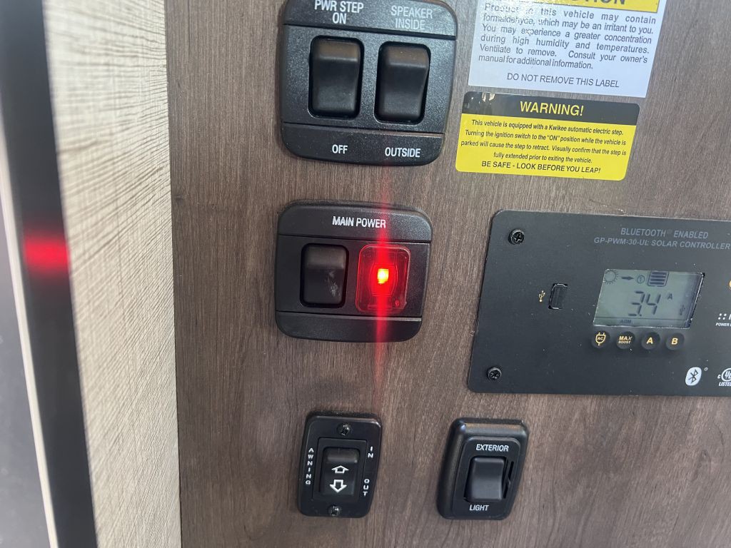 2022 Ford Econoline Image 75