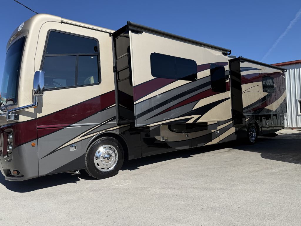 2018 RAM Endeavor 39f Image 6