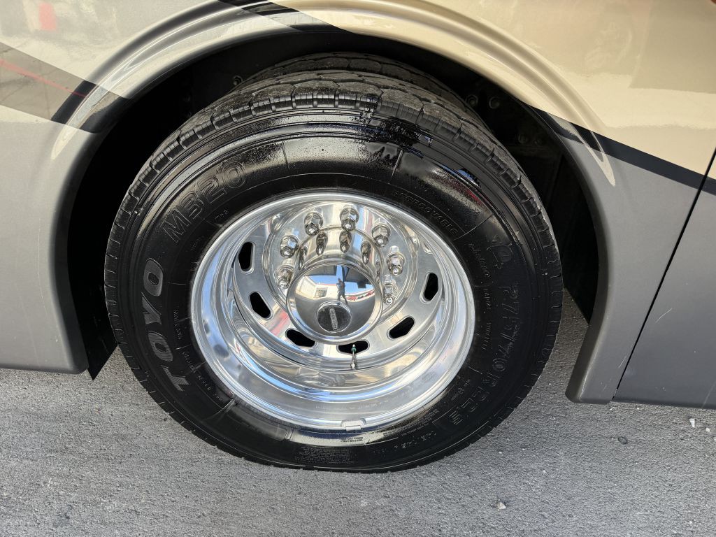 2018 RAM Endeavor 39f Image 16