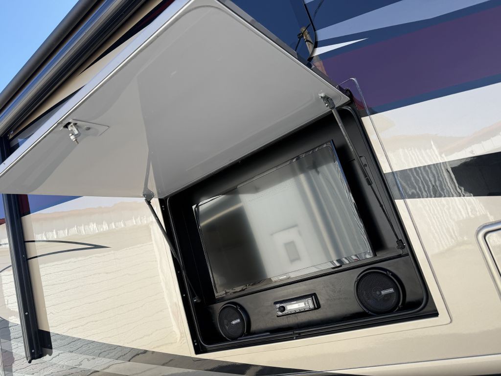 2018 RAM Endeavor 39f Image 20