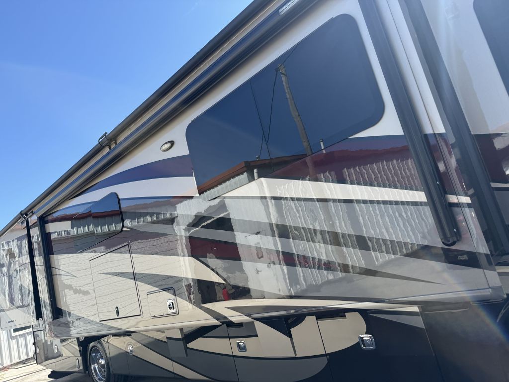 2018 RAM Endeavor 39f Image 21