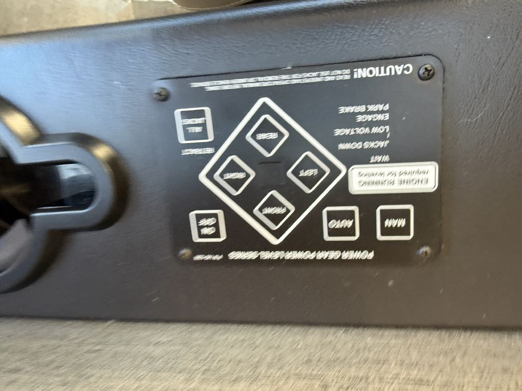 2018 RAM Endeavor 39f Image 46