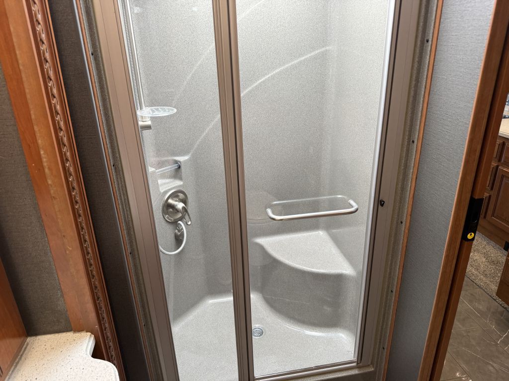 2018 RAM Endeavor 39f Image 67