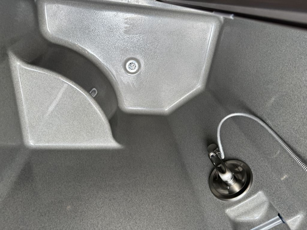 2018 RAM Endeavor 39f Image 69