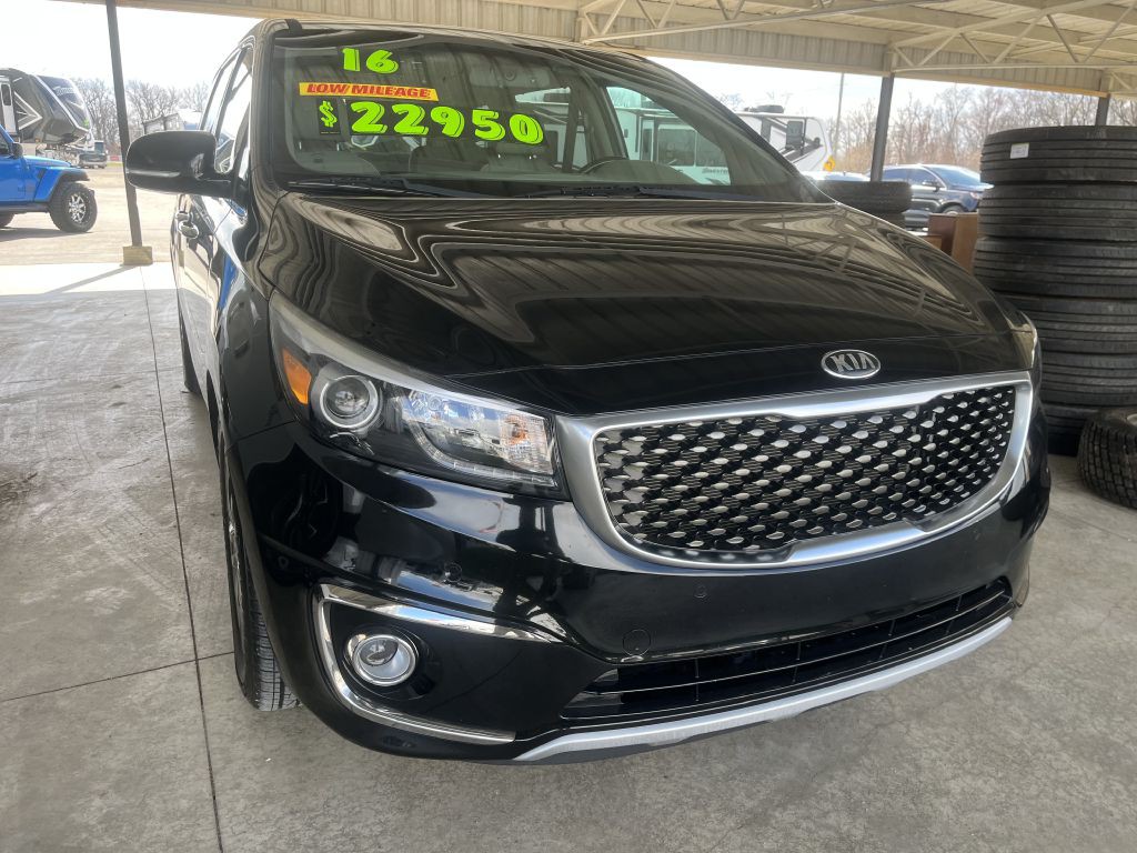 2016 Kia Sedona Image 3
