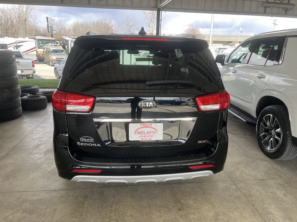 2016 Kia Sedona Image 7