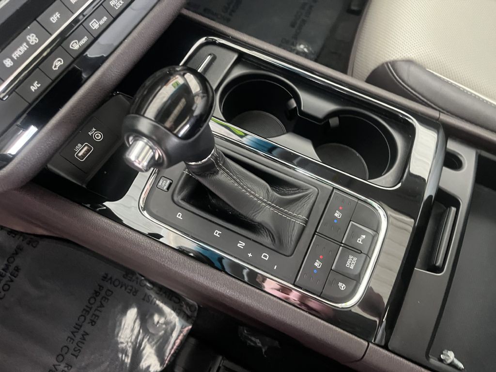 2016 Kia Sedona Image 29