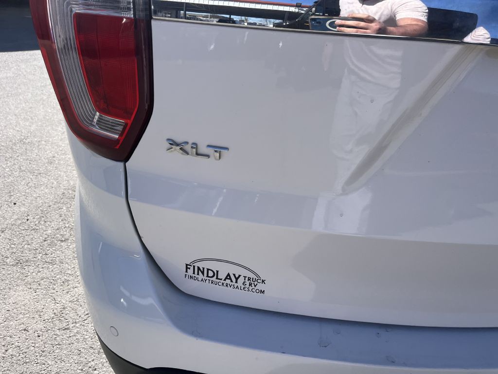 2017 Ford Explorer Image 11