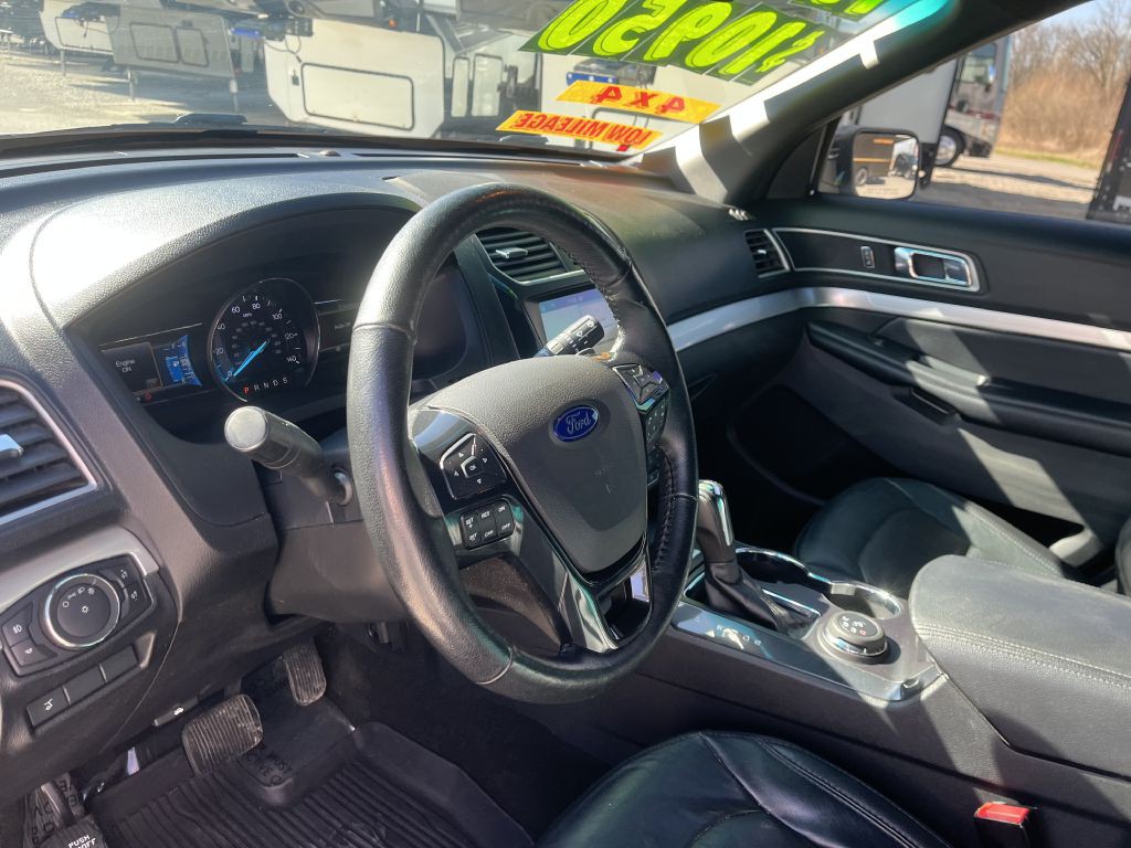 2017 Ford Explorer Image 19