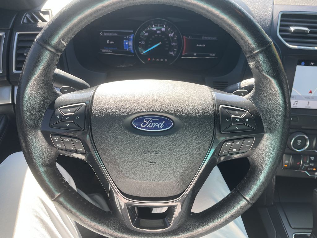 2017 Ford Explorer Image 26
