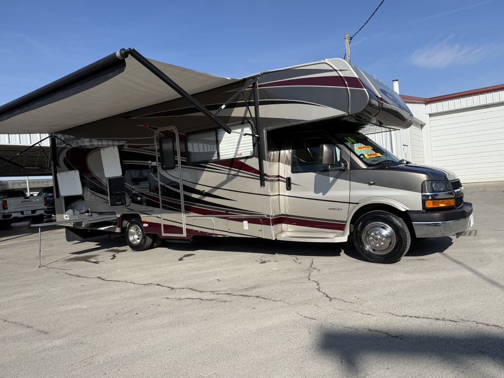 2014 Chevrolet Express Image 2