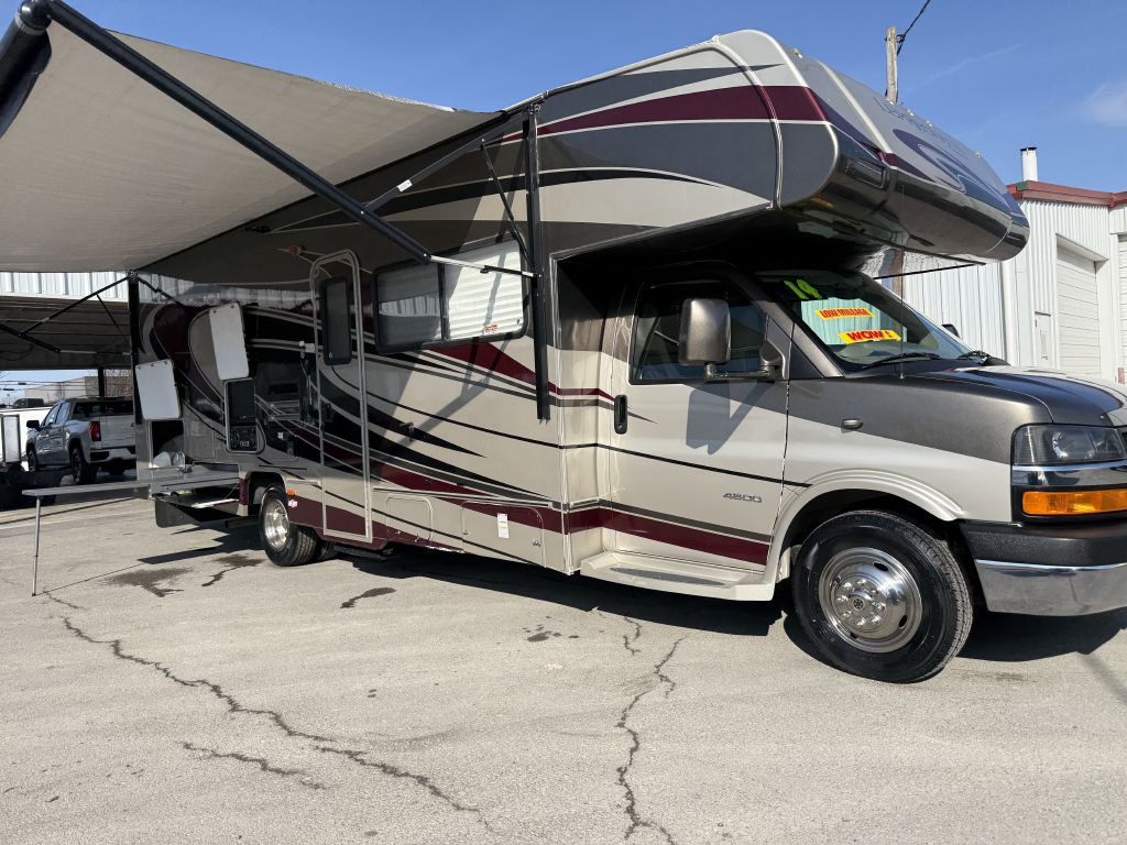 2014 Chevrolet Express Image 3