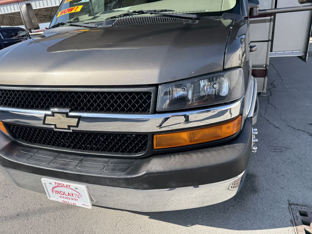 2014 Chevrolet Express Image 6