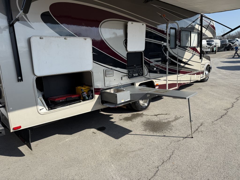 2014 Chevrolet Express Image 11