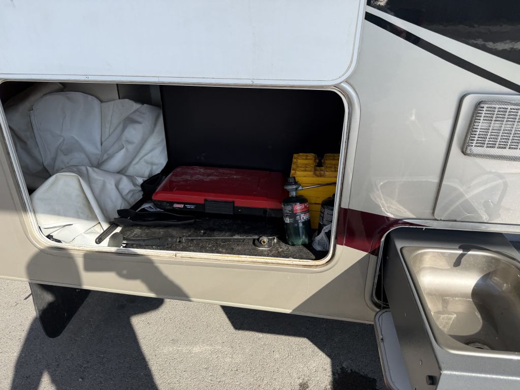 2014 Chevrolet Express Image 12