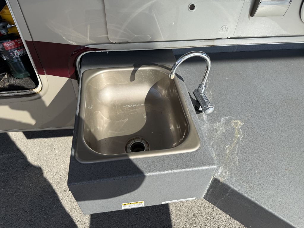 2014 Chevrolet Express Image 13