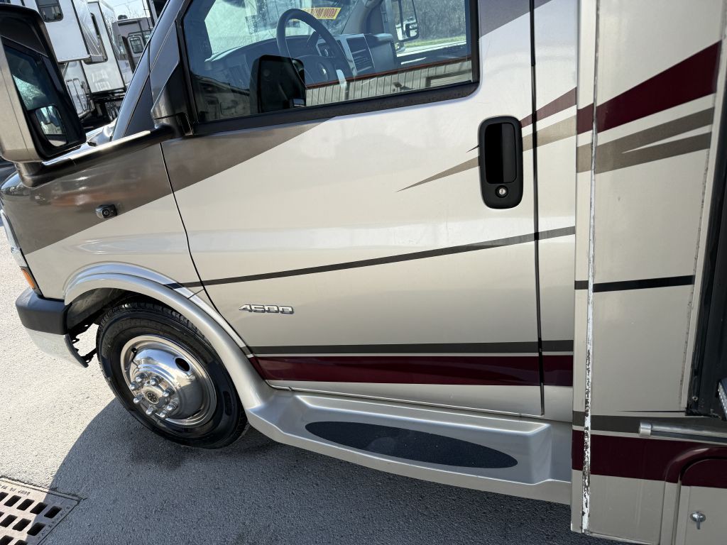 2014 Chevrolet Express Image 29