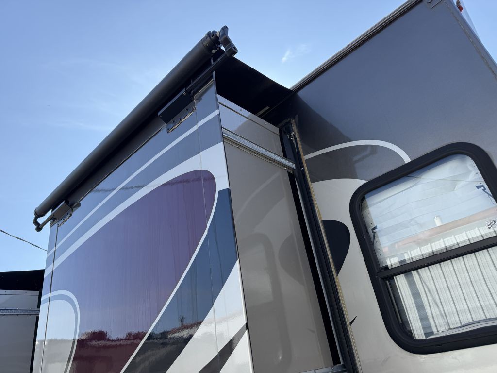 2014 Chevrolet Express Image 33