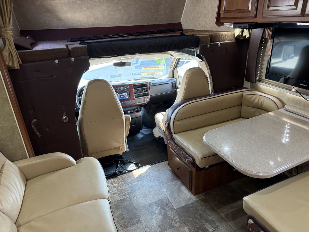 2014 Chevrolet Express Image 57