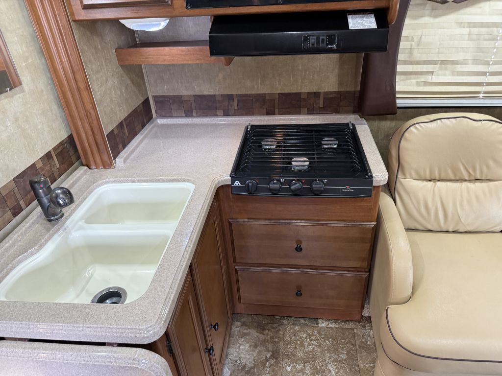 2014 Chevrolet Express Image 63