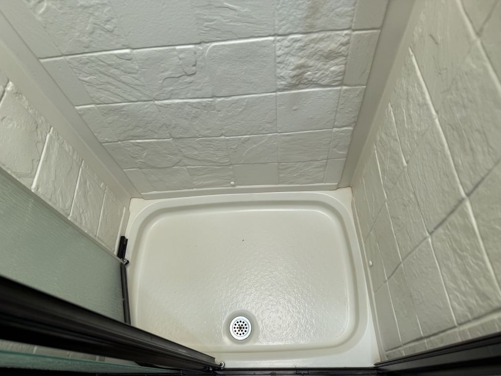 2014 Chevrolet Express Image 72