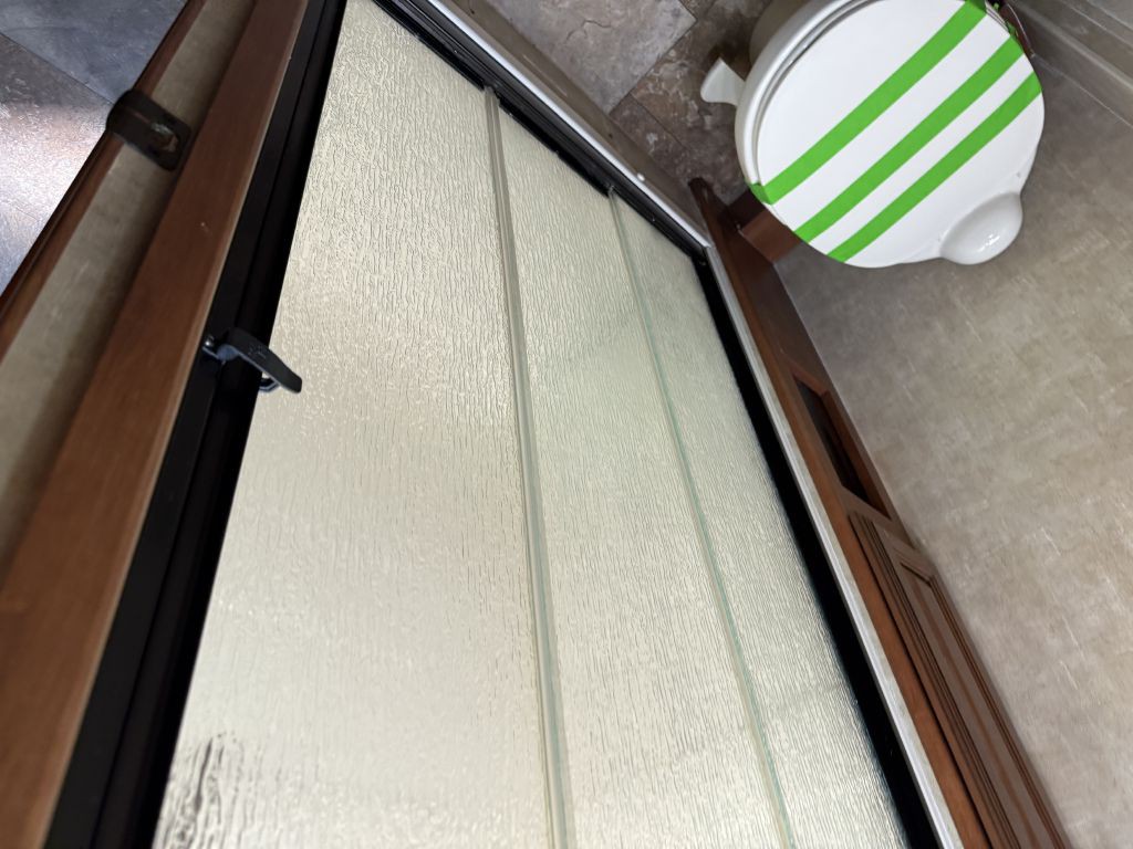 2014 Chevrolet Express Image 73