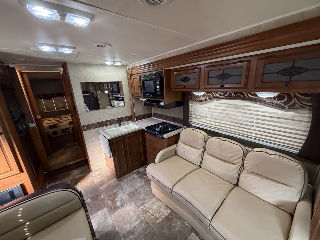 2014 Chevrolet Express Image 87