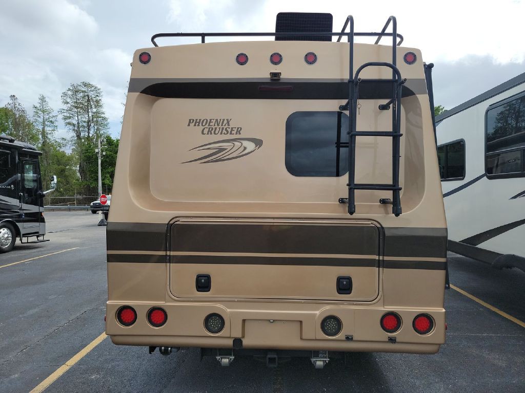 2018 Ford Econoline Image 3