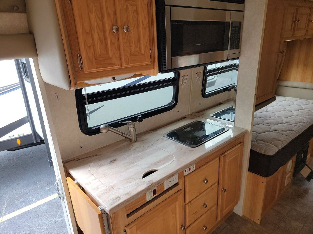 2018 Ford Econoline Image 13