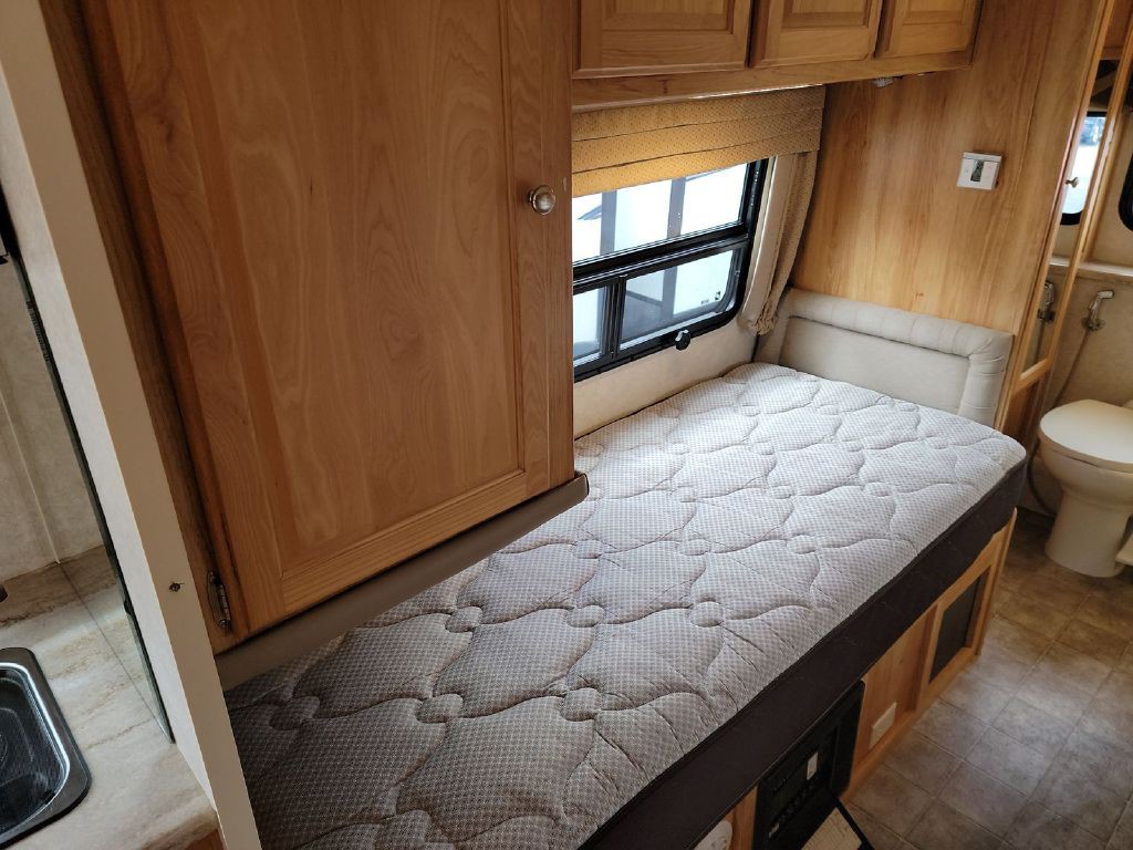 2018 Ford Econoline Image 14