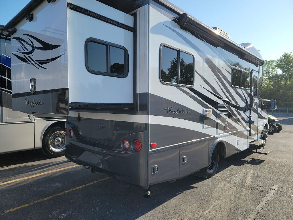 2017 Mercedes-Benz Sprinter Image 2