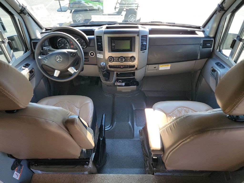 2017 Mercedes-Benz Sprinter Image 10