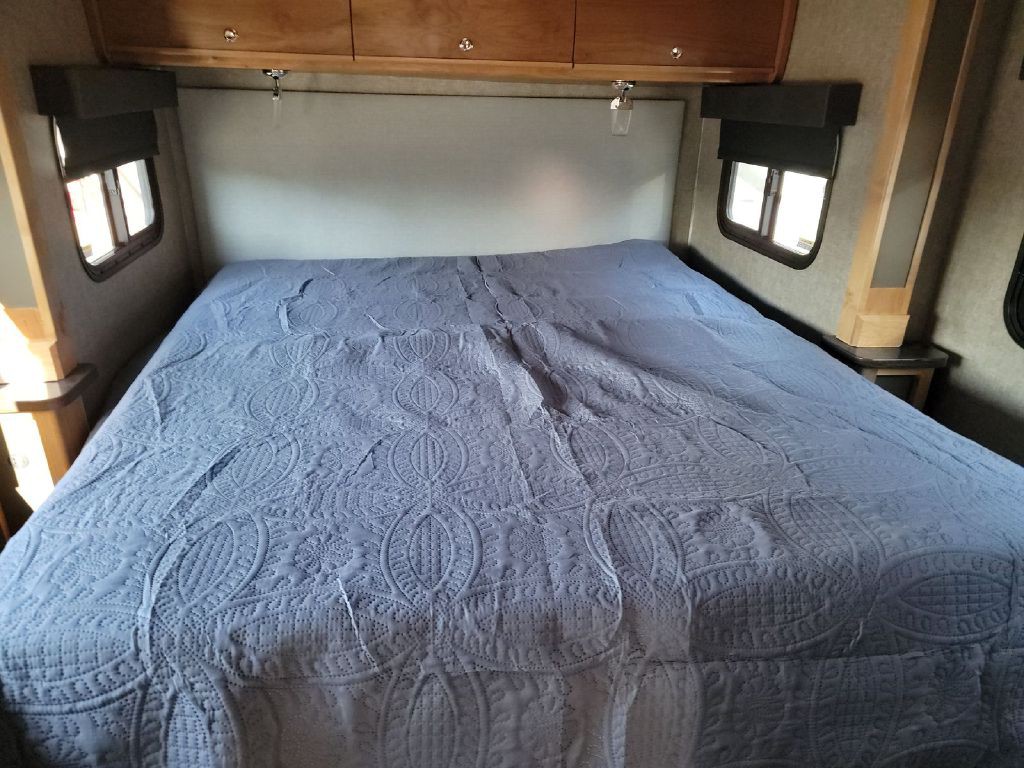 2017 Mercedes-Benz Sprinter Image 14