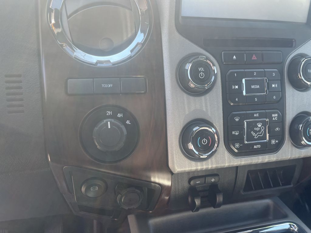 2016 Ford F-350 Image 32