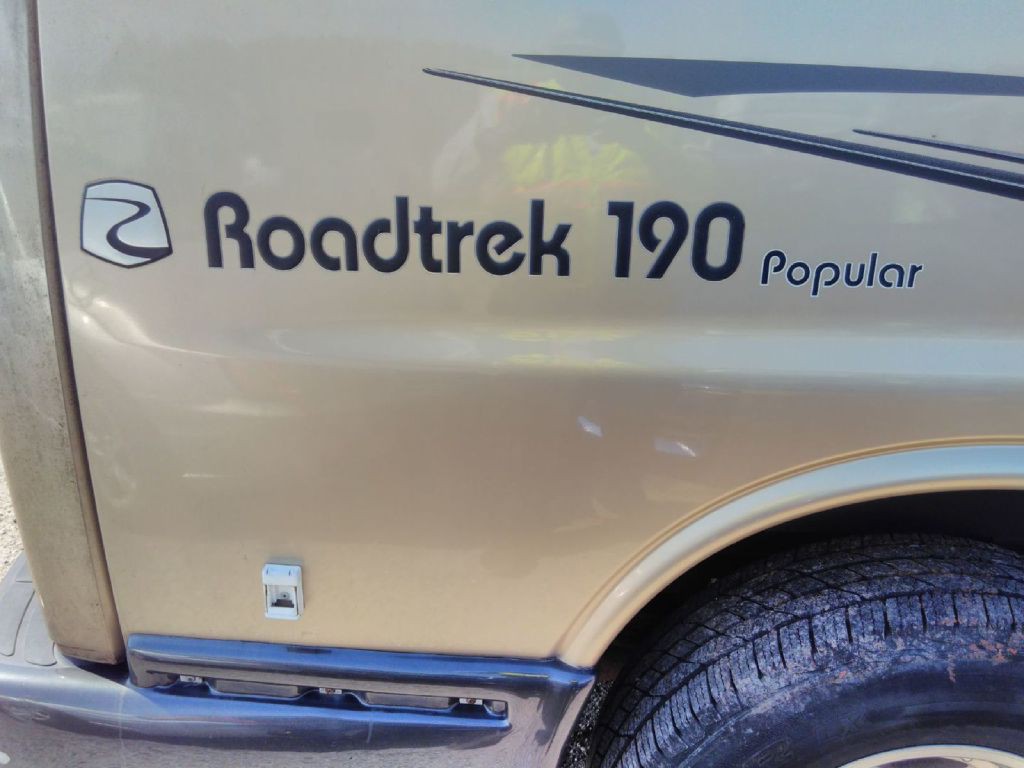 2010 Chevrolet Express Image 7