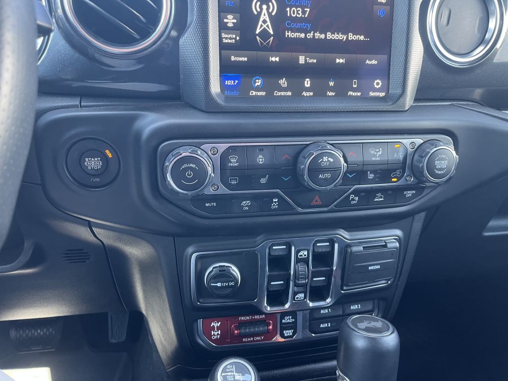2023 Jeep Wrangler Image 24