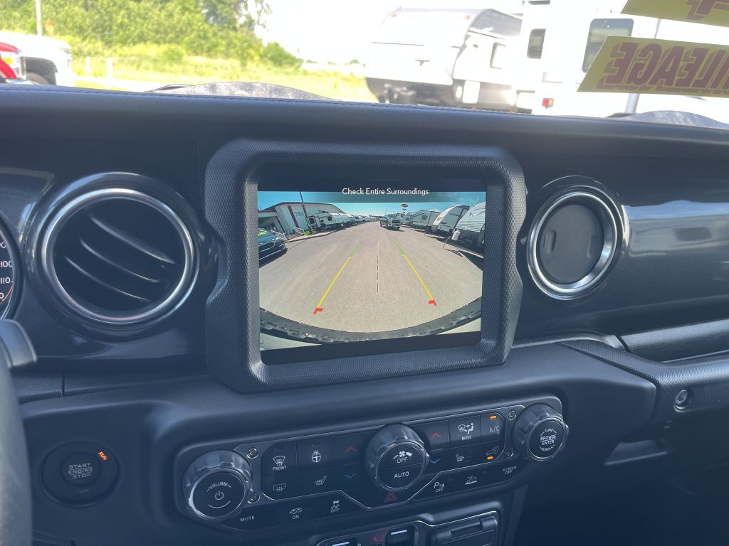 2023 Jeep Wrangler Image 27