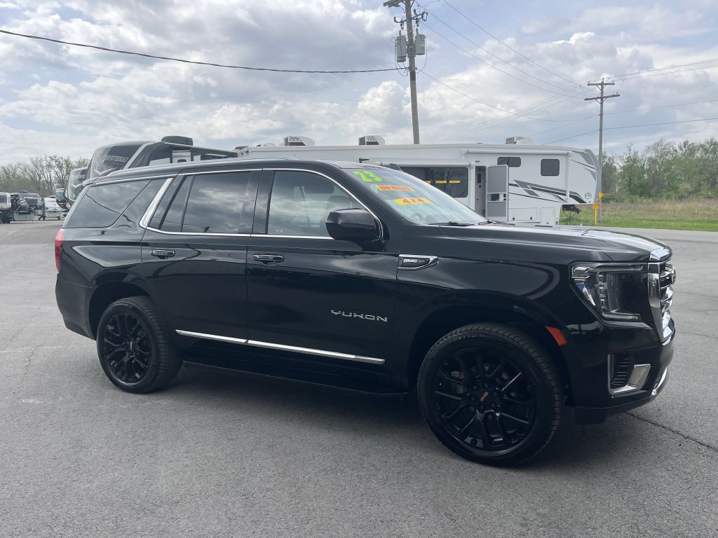 2023 GMC Yukon Image 4