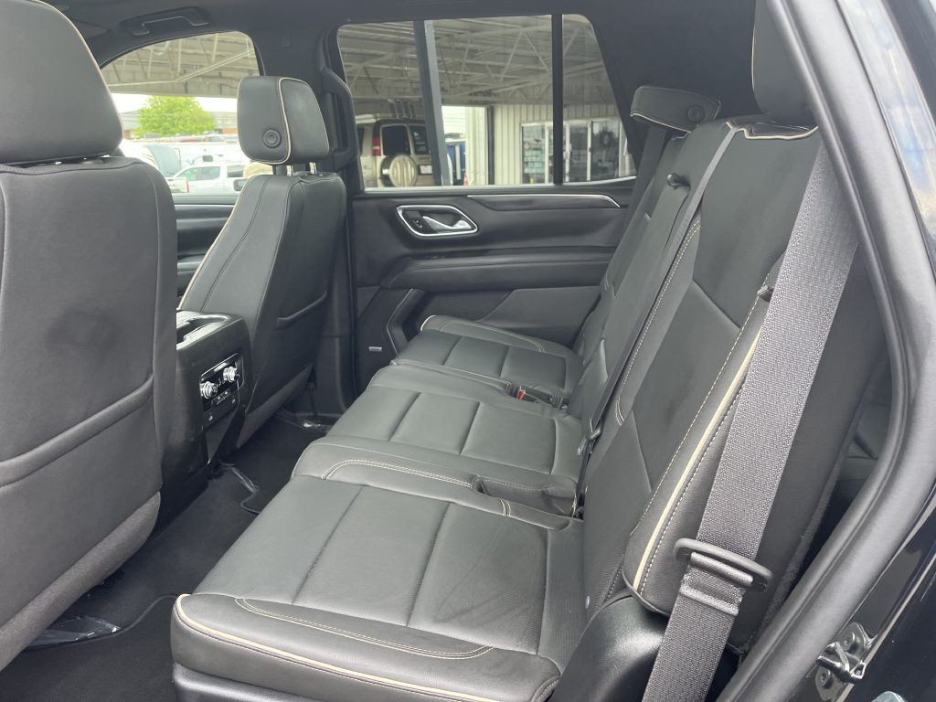 2023 GMC Yukon Image 13