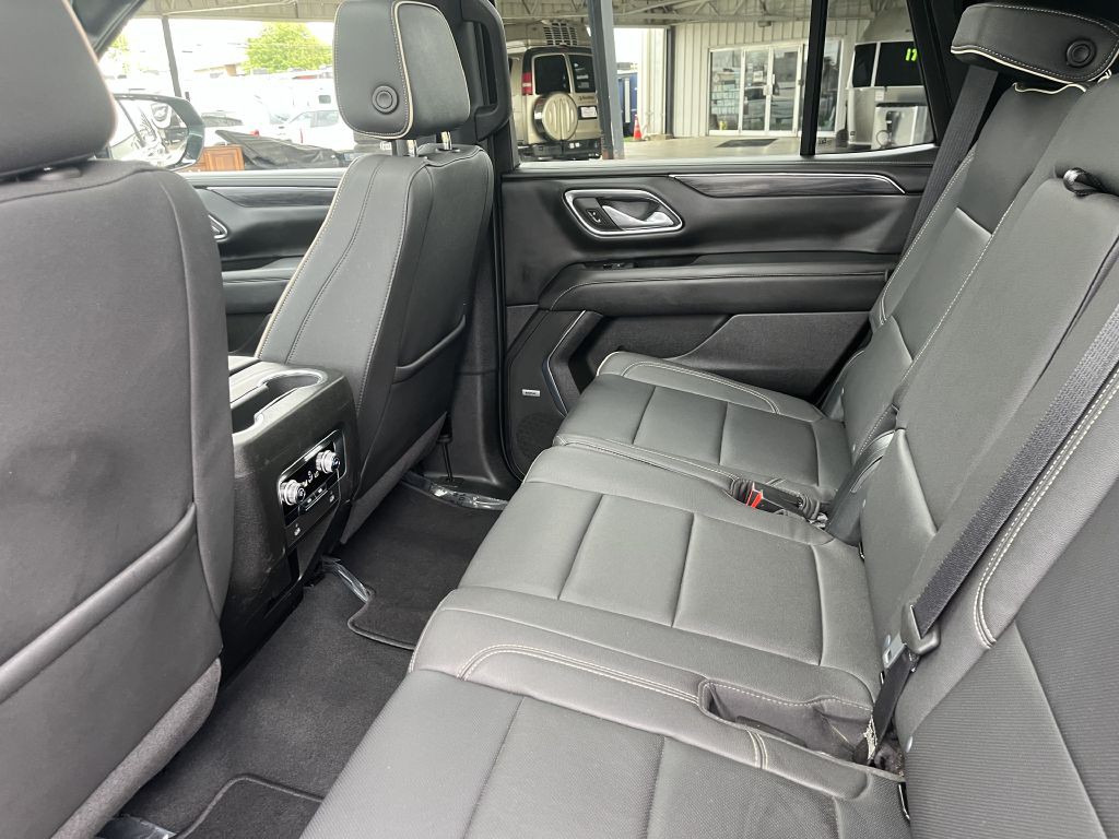 2023 GMC Yukon Image 17